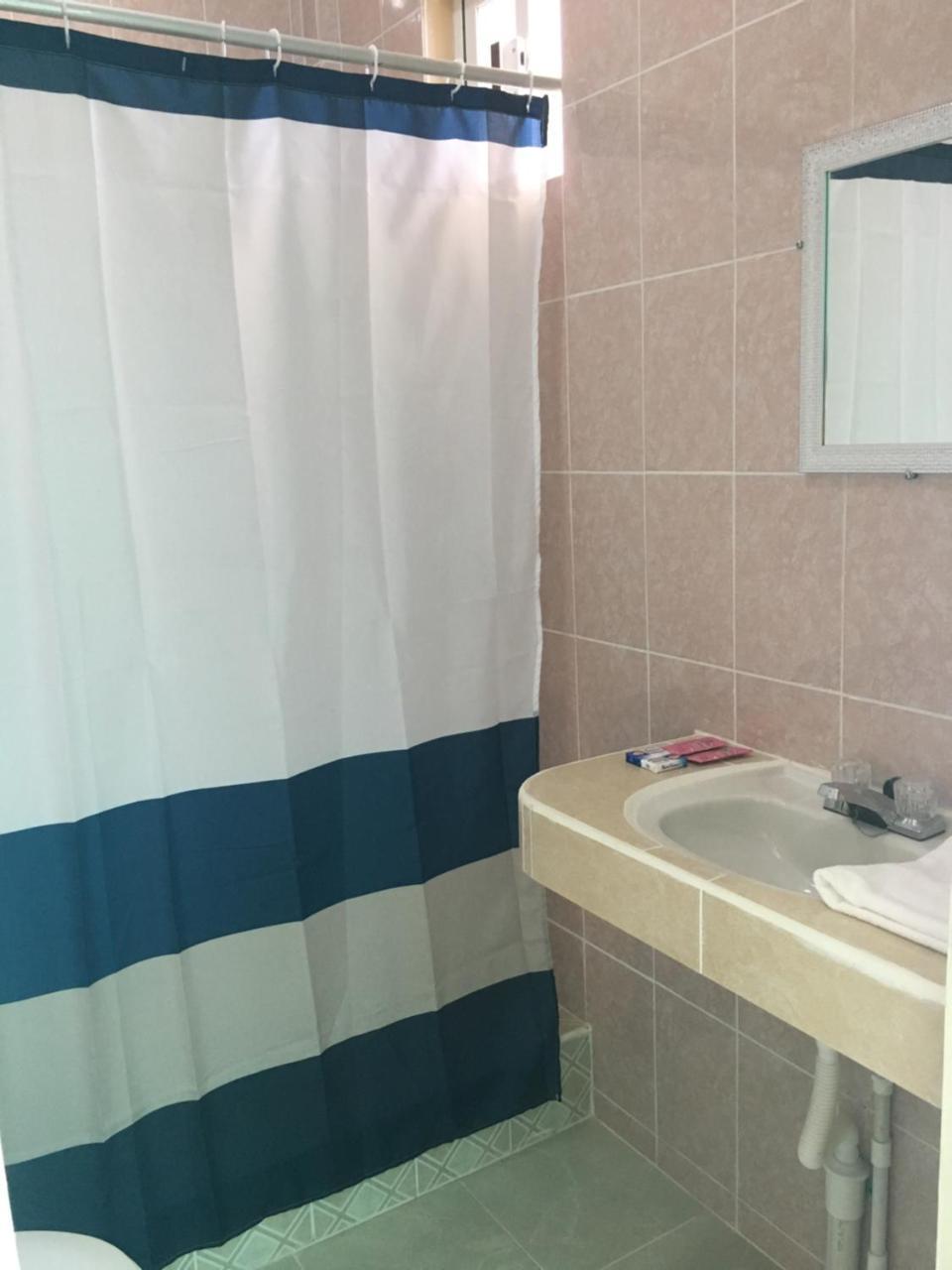 Sarteneja Inn Exteriér fotografie